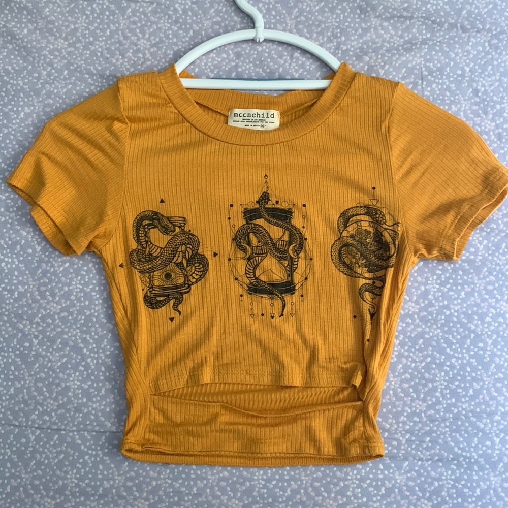YELLOW CUT-OUT CROP-TOP